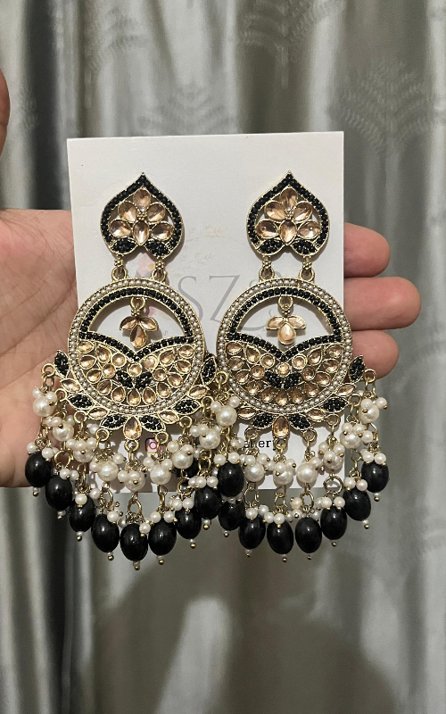 Mahira  Traditional kundan Chandbali